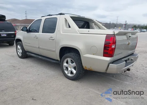 2007 Chevrolet Avalanche 1500 Lt из США, поврежденный, VIN 3GNFK12397G169352